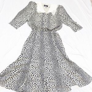 Vintage Bow Printed Pleated Long sleeve Lolita Midi Dress Lace Collar APROX Med